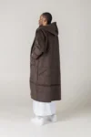 C-ot-067-hooded-mid-farwa-mahogany-5-custom.webp