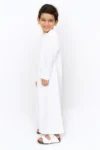 C-OM-900-Tranquil-Kids-5-alqamees-white-thobe.webp