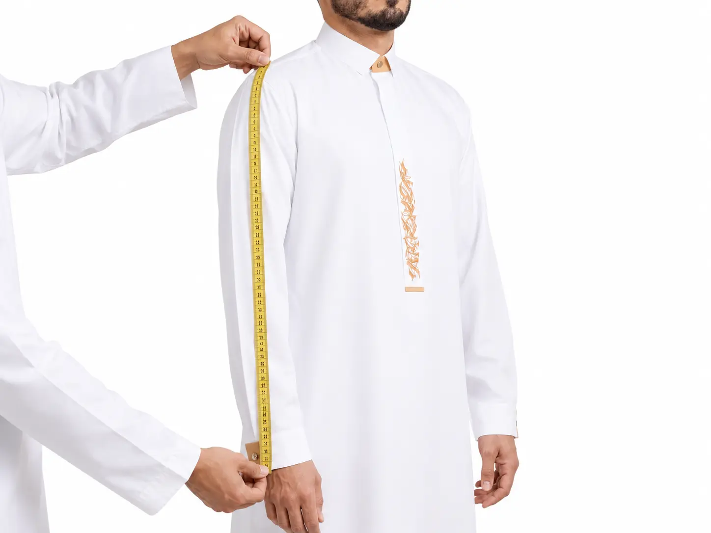 Measuring the sleeve length of an alqamees thobe